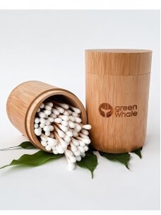 Bambukiniai ausų krapštukai bambukinėje dėžutėje