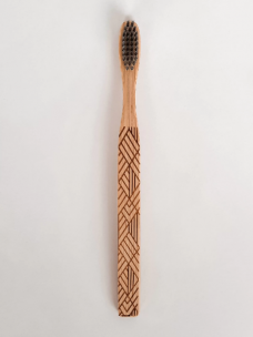 Bambukinis dantų šepetėlis minkštais šereliais (suaugusiems)